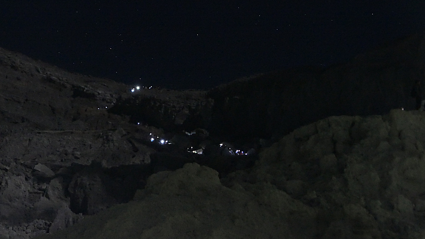 1b_IjenHeadlampsand Stars