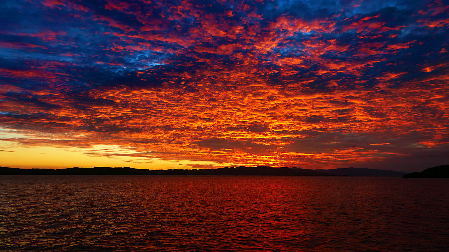 8gLAboardSunsetOrangeSky2Lighter