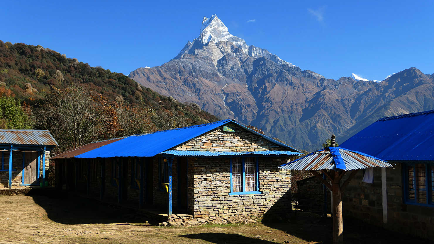 D3-4a33_MHLowCampMachhapuchhere