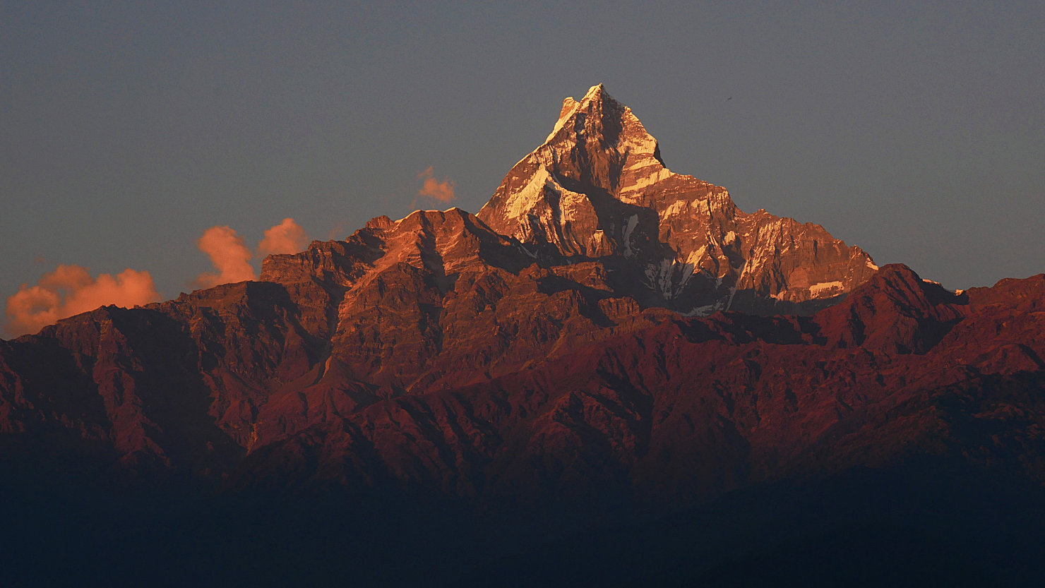 D5-7a10_MHMachhapuchhereSuriseFromKalimati