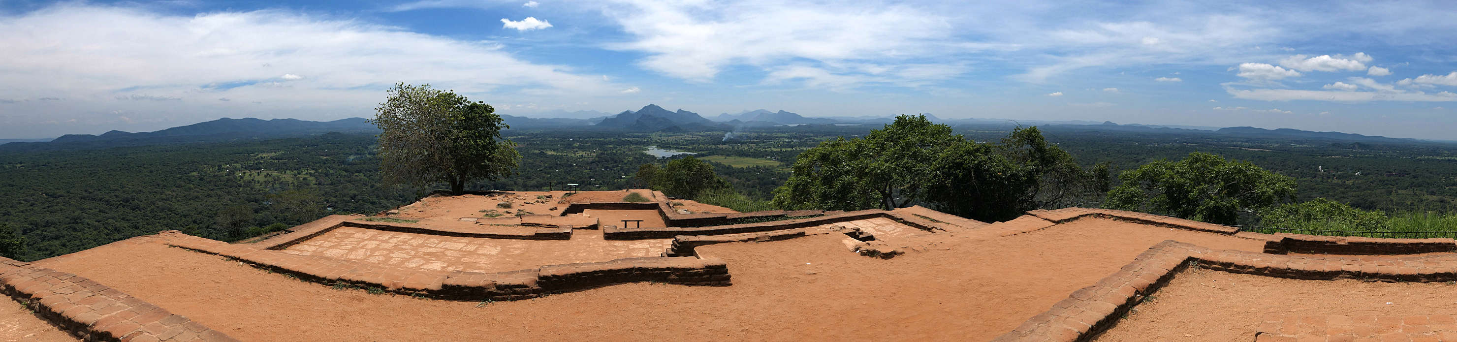 d1_SigSummitPanorama1
