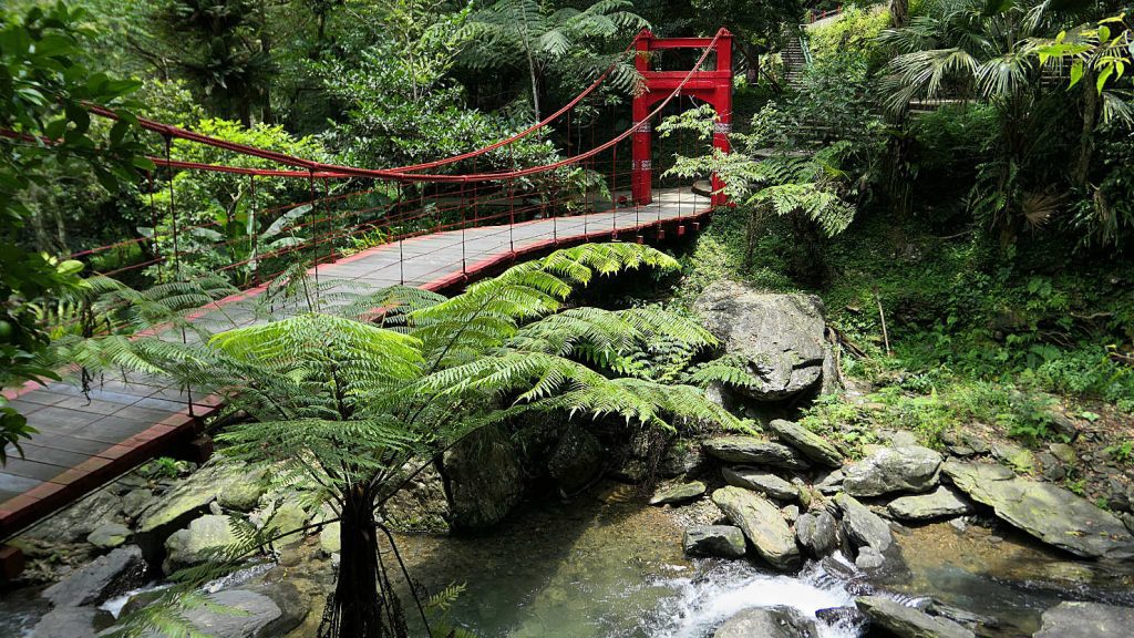 3e8_WulaiResortRedBridge2