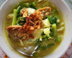 Chicken Curry dish. Traditional Indonesian dish. Senaru, Indonesia (Lombok).