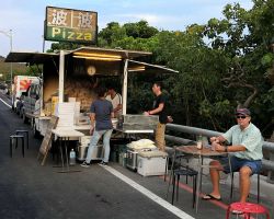 Rick waiting for our roadside wood-fired pizza in Kenting. Southern Area, Taiwan.