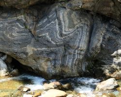 Marble wall along the Shakadang River and Trail in Taroko Gorge. East Coast, Taiwan.